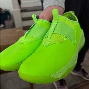 CLOVE LIME GREEN shoes
